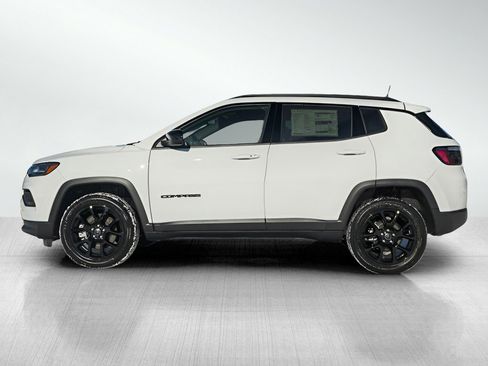 New 2026 Jeep Compass Latitude image 4