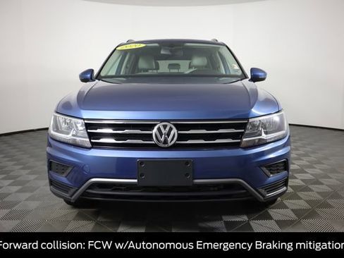 Used 2020 Volkswagen Tiguan SE w/ Panoramic Sunroof Package image 12
