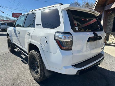 Used 2016 Toyota 4Runner TRD Pro image 2