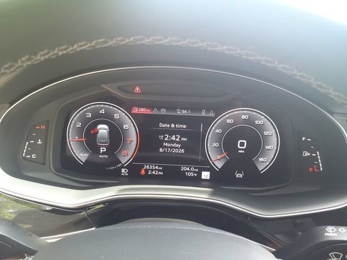 Used 2025 Audi Q8 Prestige AWD/4WD image 25