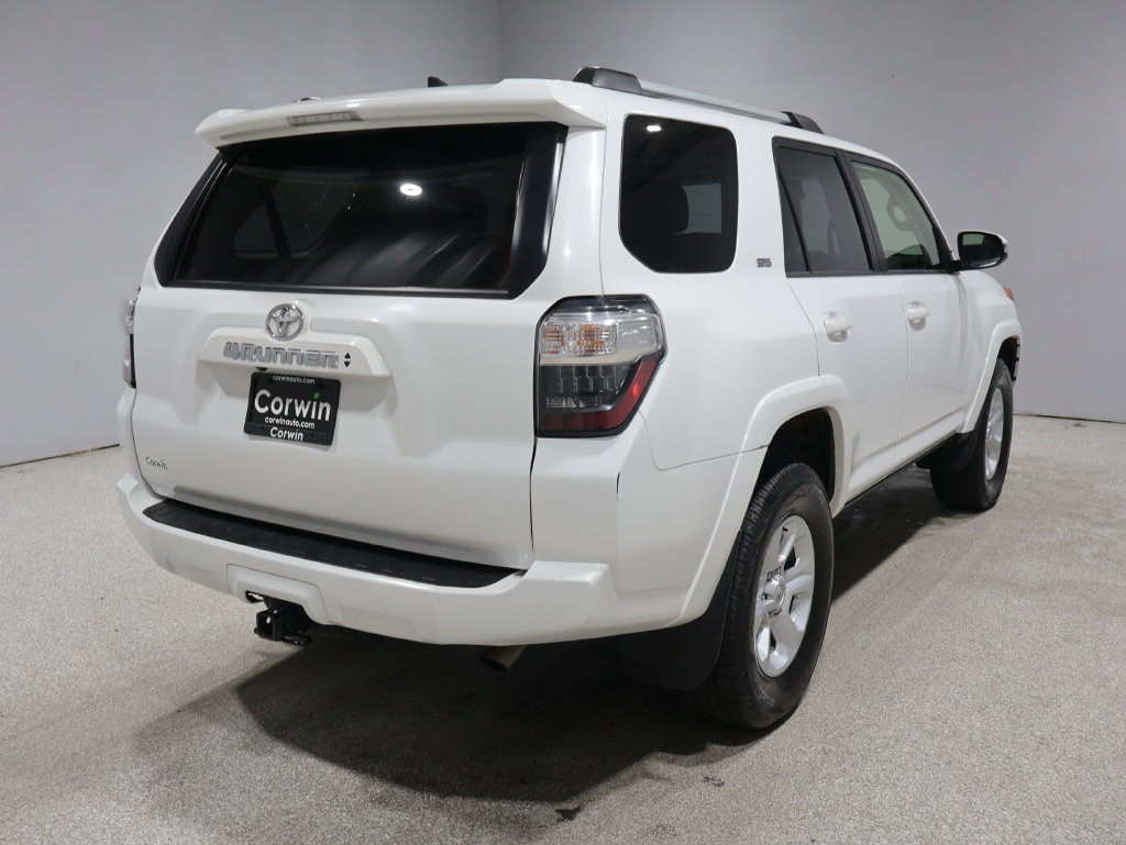 Used 2024 Toyota 4Runner SR5 Premium w/ Moonroof Package AWD/4WD image 2