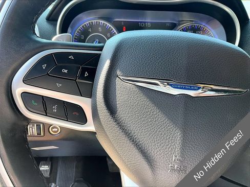 Used 2017 Chrysler 300 C Platinum AWD/4WD image 15