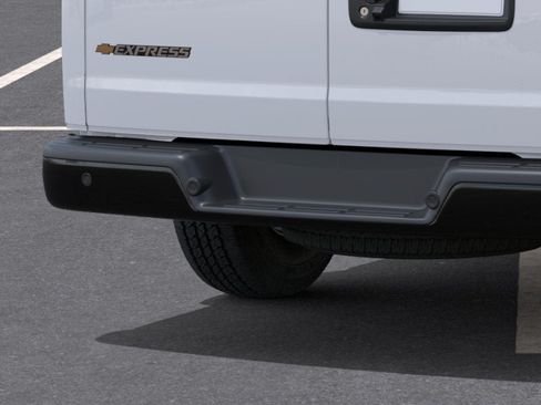 New 2026 Chevrolet Express 2500 w/ Driver Convenience Package RWD image 38