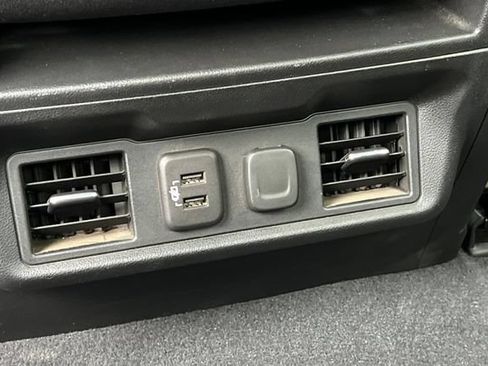 Used 2022 Chevrolet Silverado 1500 RST w/ Bed Protection Package RWD image 15