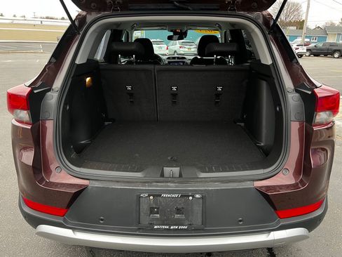 Used 2023 Chevrolet TrailBlazer LT w/ Convenience Package image 5