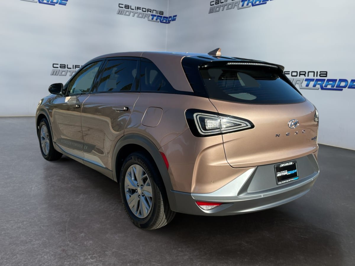 Used 2022 Hyundai Nexo Blue FWD image 7