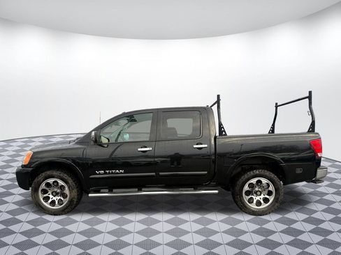 Used 2015 Nissan Titan SL image 4