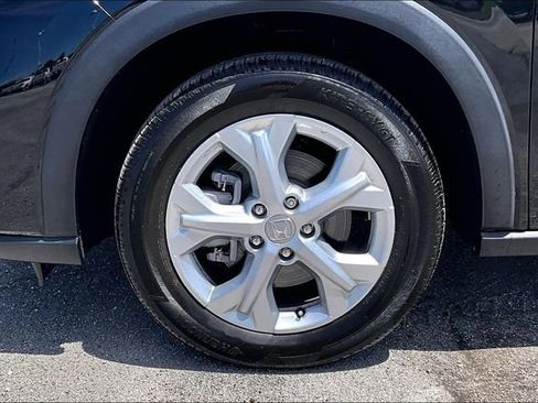 Certified 2025 Honda HR-V LX image 30