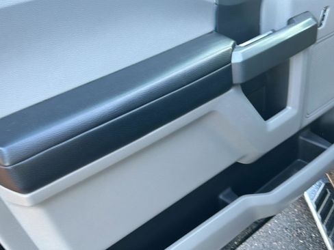 Used 2016 Ford F150 XLT w/ XTR Package image 10