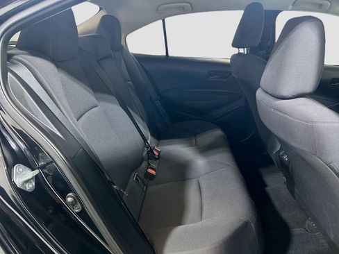 Used 2025 Toyota Corolla LE FWD image 22