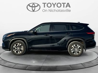 Used 2022 Toyota Highlander XLE