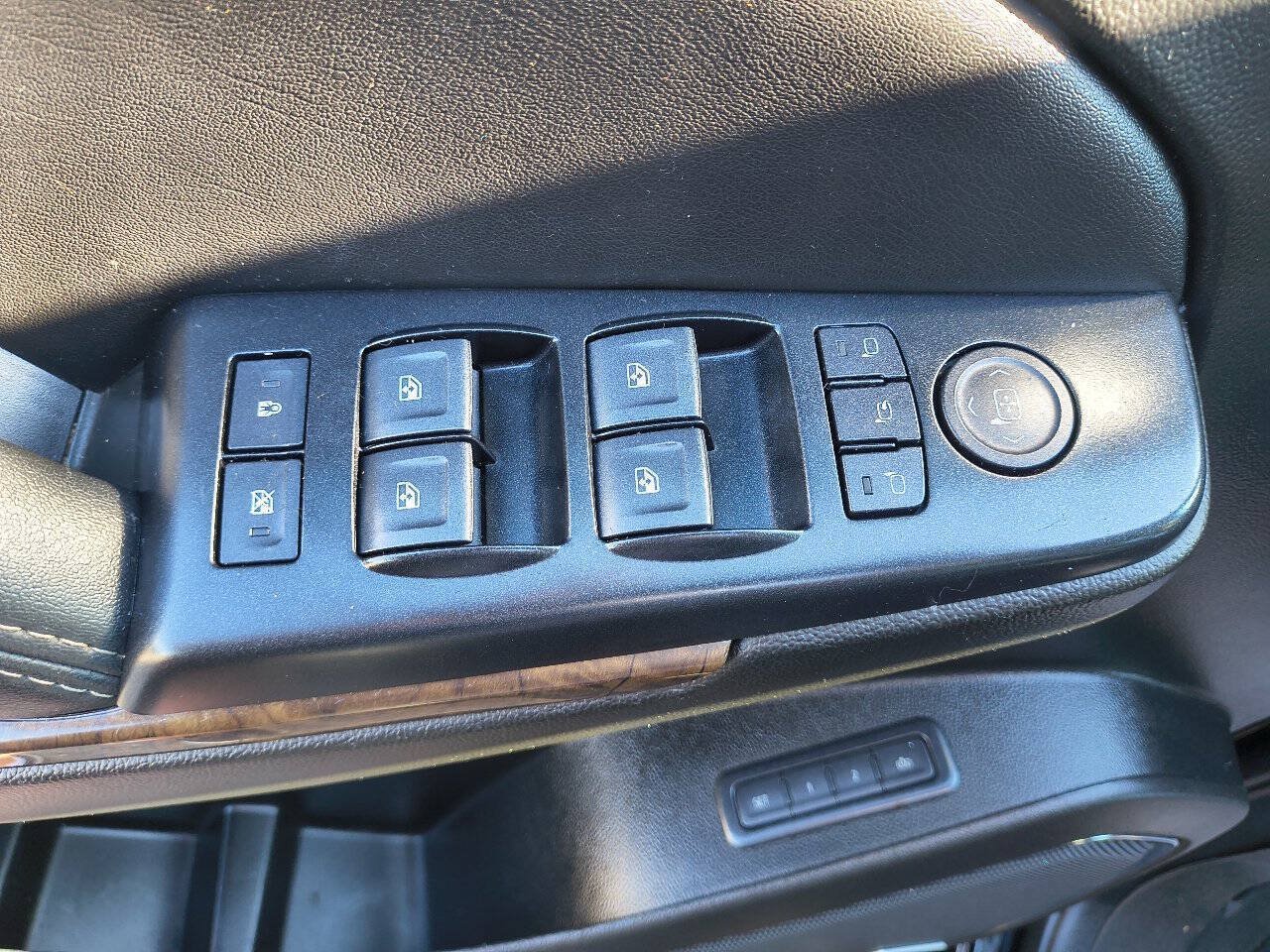 Used 2019 Chevrolet Tahoe LT AWD/4WD image 21