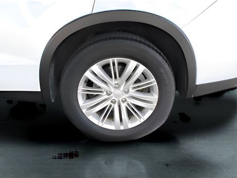 Used 2024 Mitsubishi Outlander ES image 9