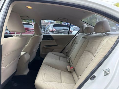 Used 2017 Honda Accord LX image 10