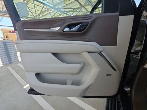 Used 2024 GMC Yukon Denali w/ Advanced Technology Package RWD image 23