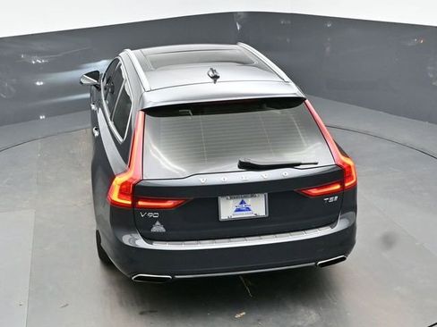 Used 2018 Volvo V90 T5 Inscription image 12
