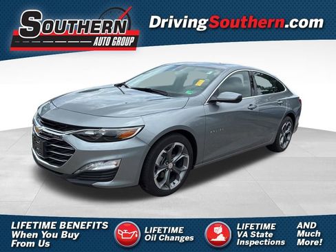 Used 2024 Chevrolet Malibu LT FWD image 1