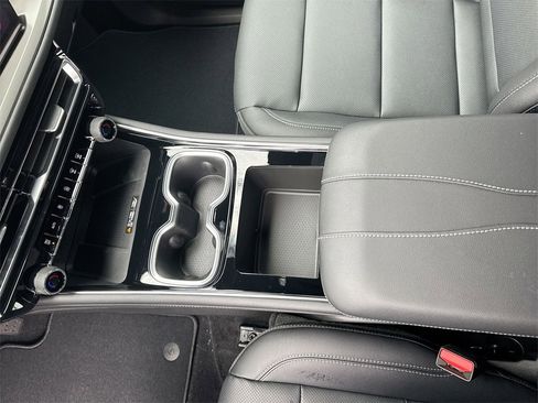 New 2026 Chevrolet Traverse LT image 24