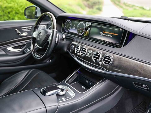 Used 2016 Mercedes-Benz S 550 Sedan image 25