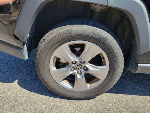 Used 2023 Toyota RAV4 XLE w/ Convenience Package image 6