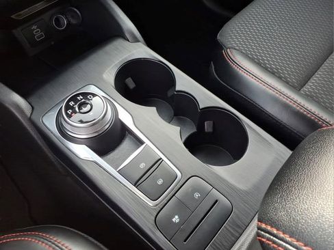 Used 2025 Ford Escape ST-Line AWD/4WD image 14