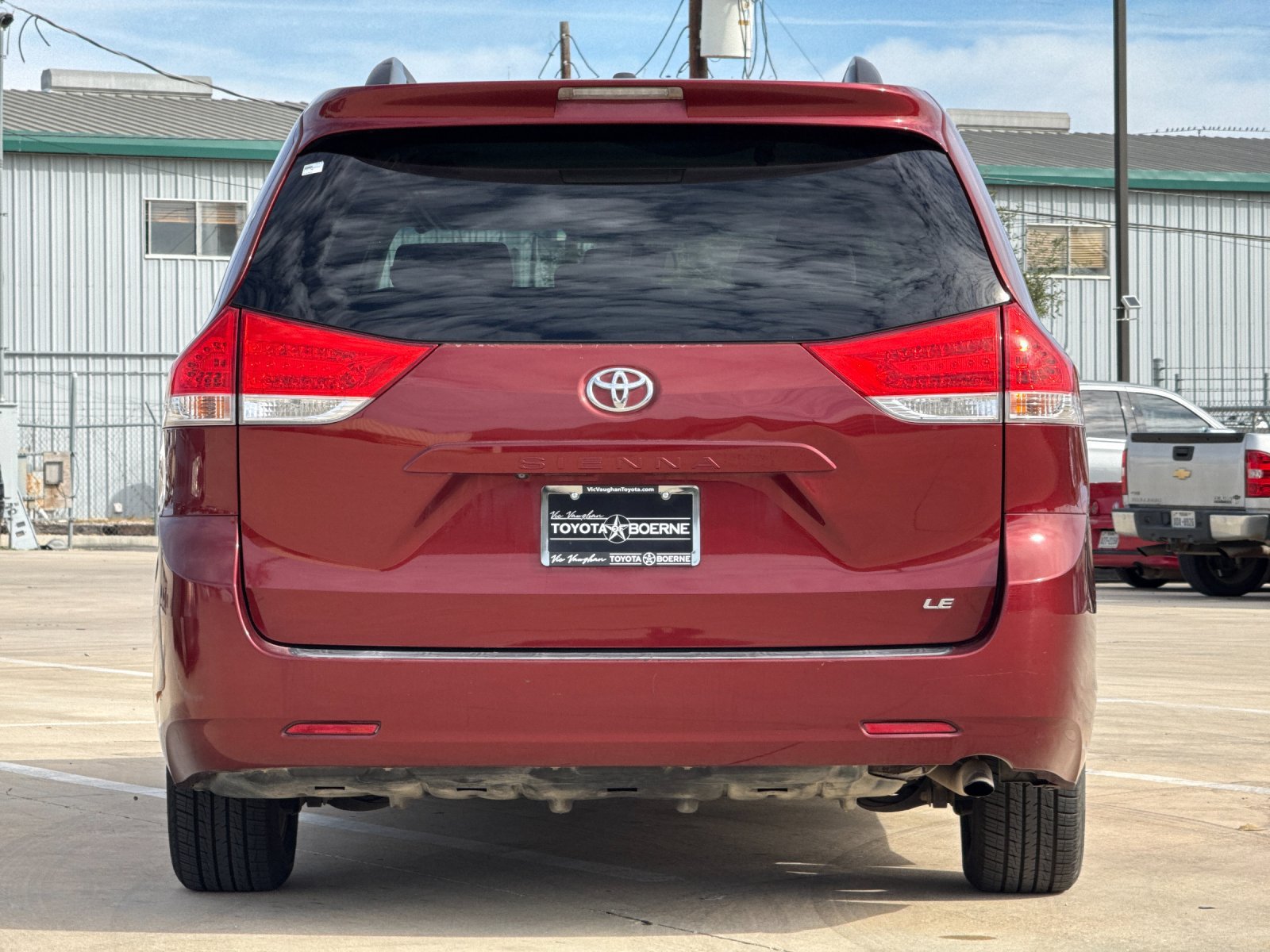 Used 2012 Toyota Sienna LE FWD image 4
