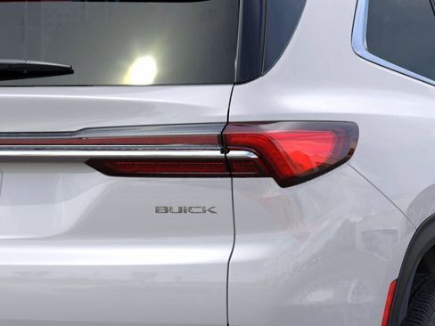 New 2025 Buick Enclave Preferred w/ Super Cruise Package FWD image 11
