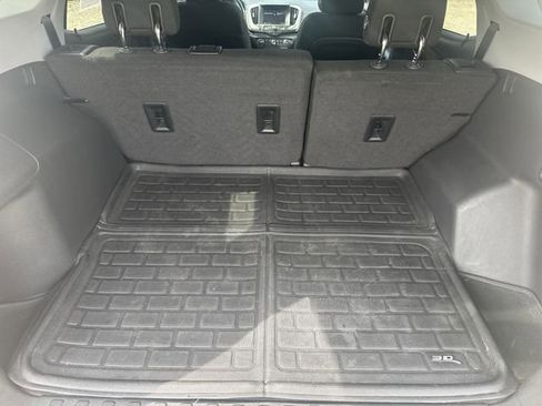 Used 2020 GMC Terrain SLE w/ Driver Convenience Package FWD image 26