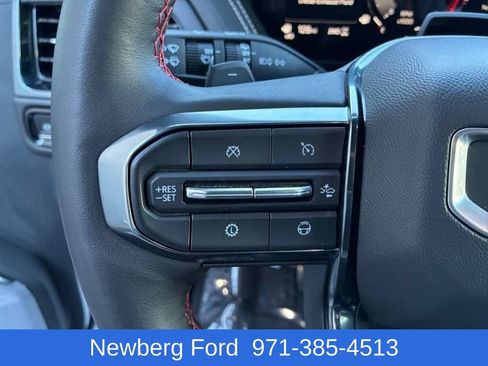 Used 2025 GMC Yukon XL AT4 Ultimate w/ LPO, AT4 Appearance Package AWD/4WD image 18
