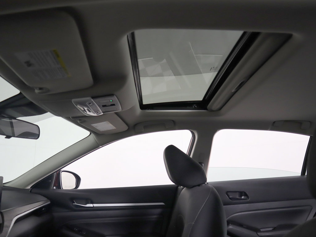 Used 2023 Nissan Altima 2.5 SV w/ SV Premium Package FWD image 21
