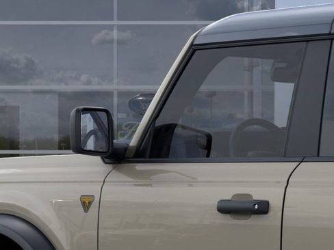 New 2025 Ford Bronco Badlands image 22