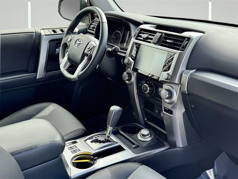 Used 2022 Toyota 4Runner SR5 Premium w/ Moonroof Package image 6