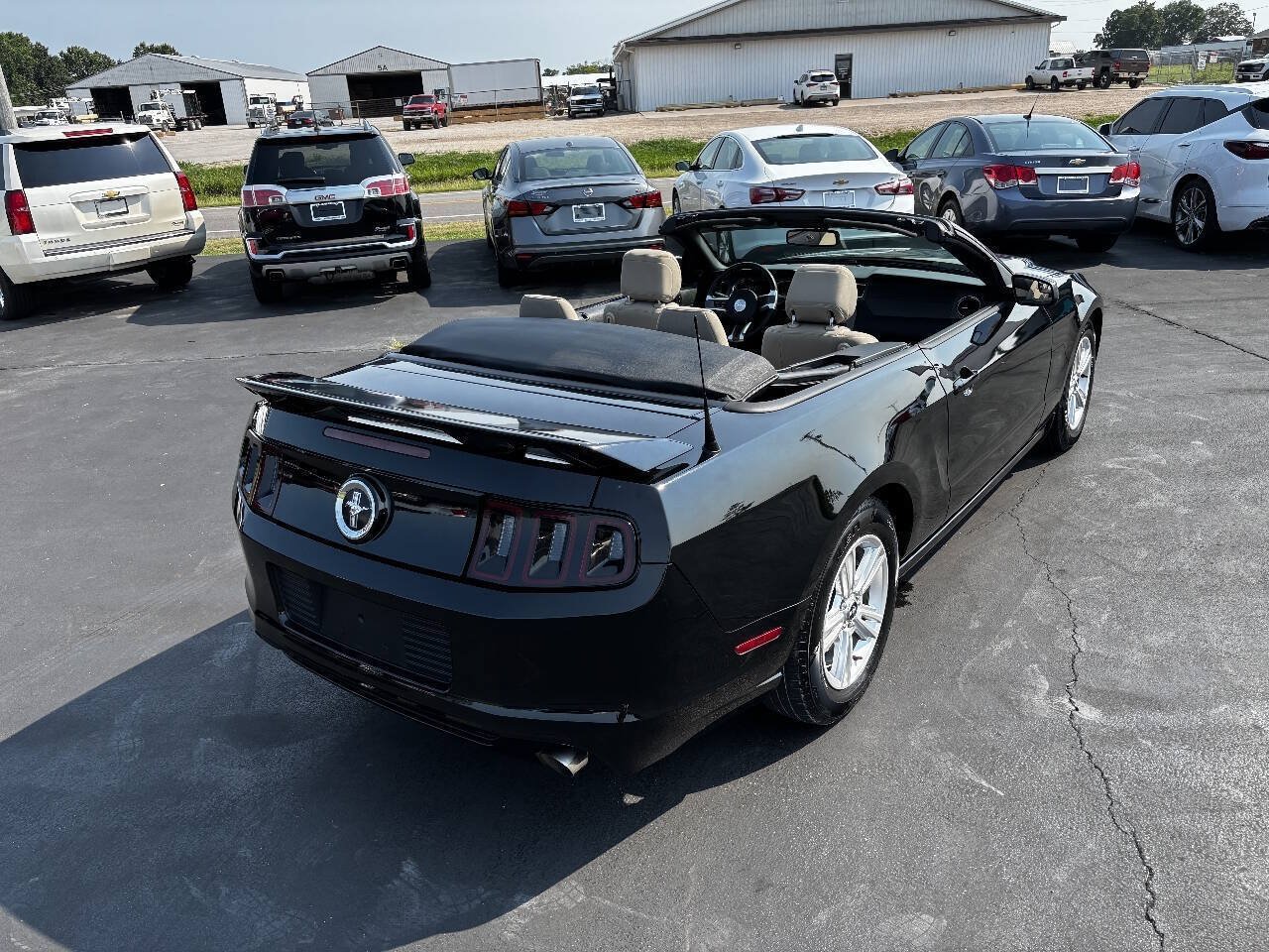 Used 2014 Ford Mustang Convertible w/ Equipment Group 102A RWD image 13