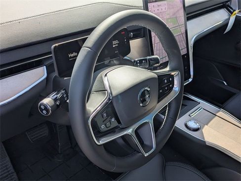 New 2025 Volvo EX90 Plus image 16