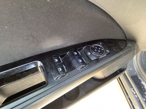 Used 2015 Ford Fusion SE image 7