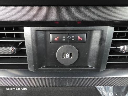 New 2026 Ford F250 Platinum w/ FX4 Off-Road Package image 16