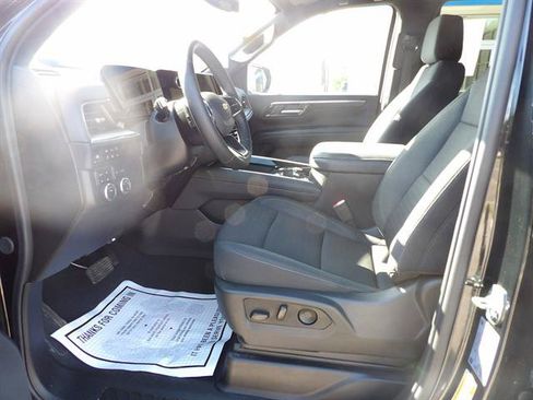 Used 2025 Chevrolet Tahoe LS AWD/4WD image 14