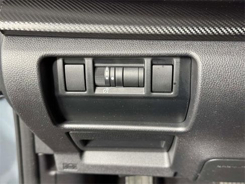 Used 2024 Subaru Crosstrek 2.0i Premium image 19