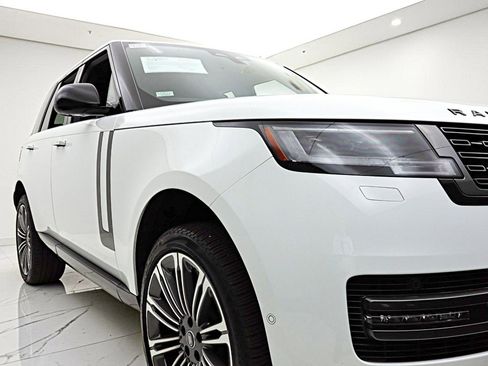 Used 2024 Land Rover Range Rover SE AWD/4WD image 20