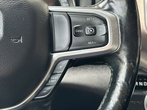 Used 2019 RAM 1500 Laramie image 31