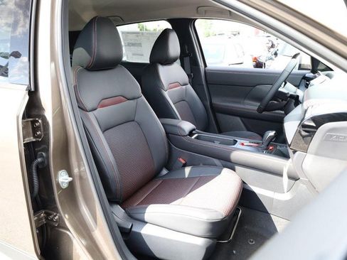 New 2025 Nissan Kicks SR image 24