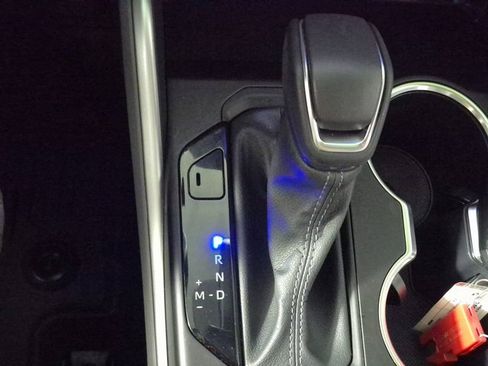 Certified 2024 Toyota Highlander XLE image 17