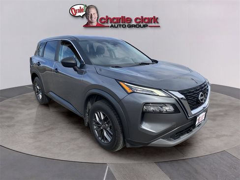 Used 2023 Nissan Rogue S image 8