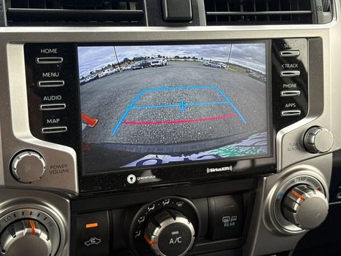 Used 2022 Toyota 4Runner TRD Sport AWD/4WD image 26