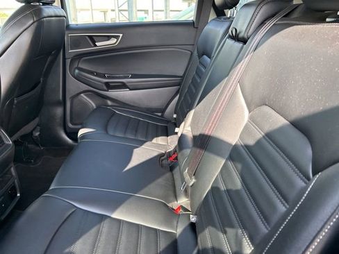 Used 2020 Ford Edge SEL w/ Convenience Package FWD image 42