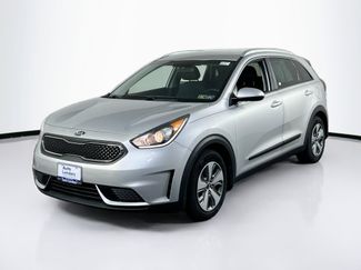 Used 2019 Kia Niro LX image 1
