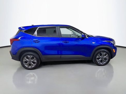 Used 2024 Kia Seltos LX AWD/4WD image 11