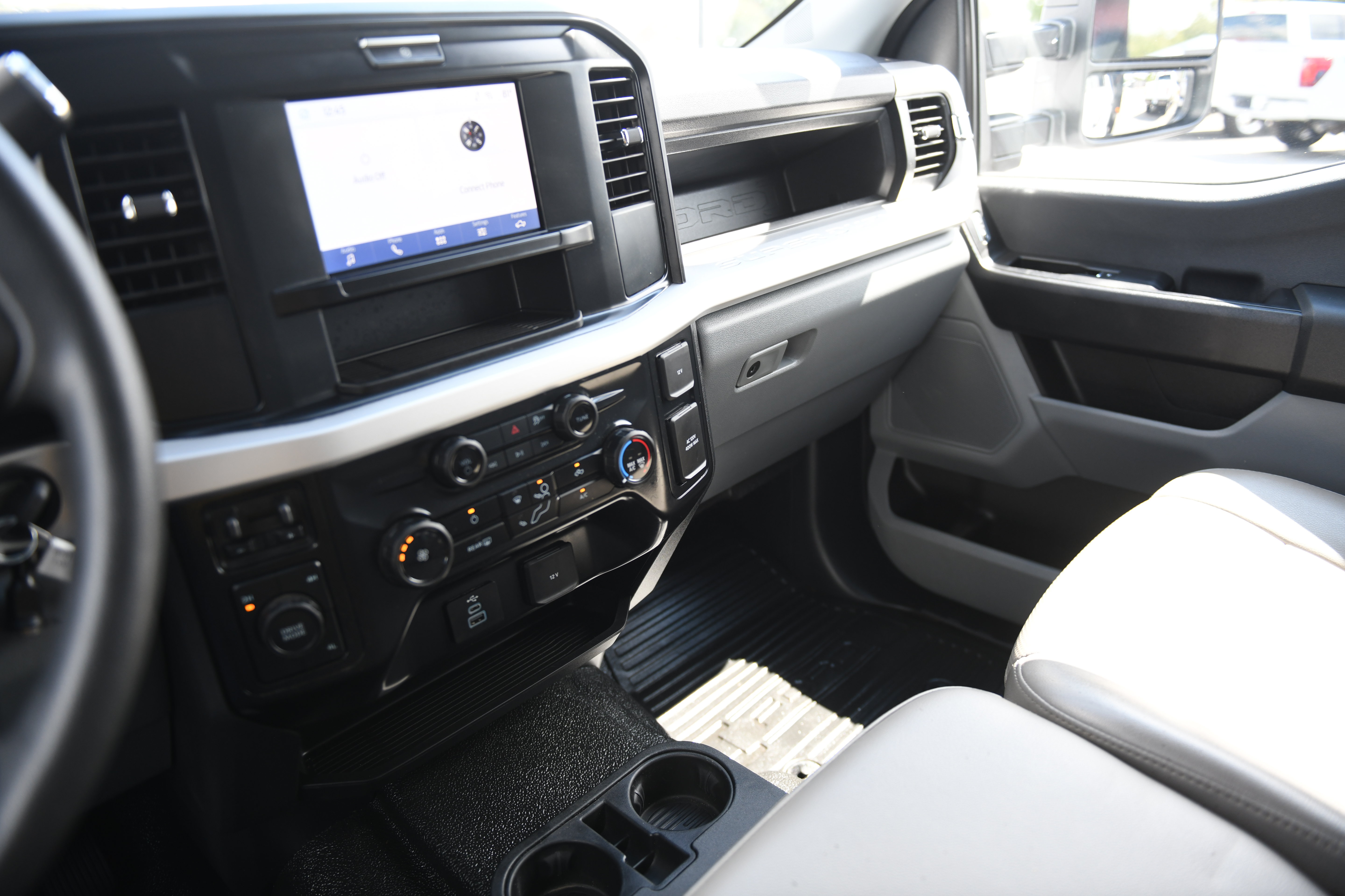 Used 2026 Ford F550 4x4 Crew Cab image 29