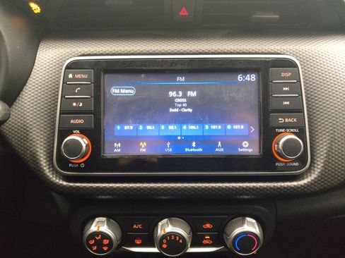 Used 2018 Nissan Kicks S image 25