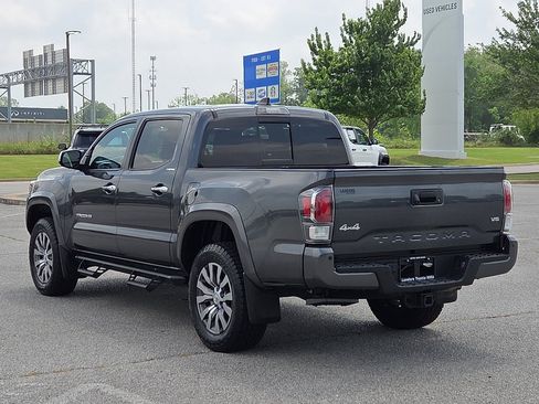 Used 2023 Toyota Tacoma Limited AWD/4WD image 4